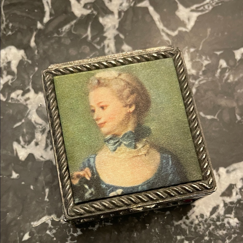 Vintage Style Decorative Jewelry Box with Portrait